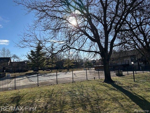 25195 GREENBROOKE Drive, Southfield, MI 48033 — Photo 6