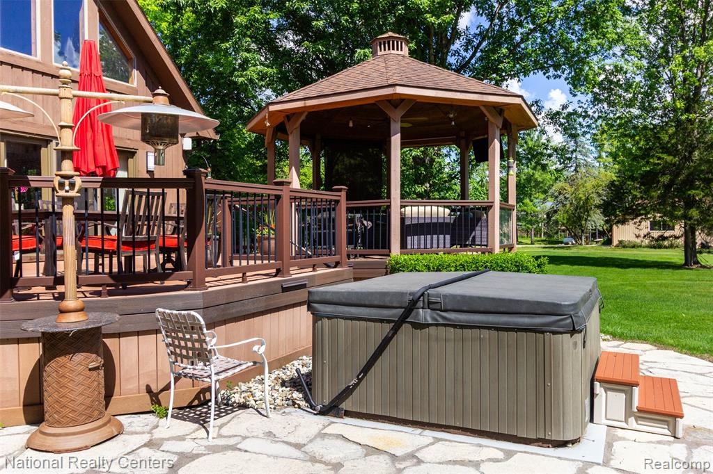 8706 Buckland Drive, South Lyon, MI 48178 — Photo 58