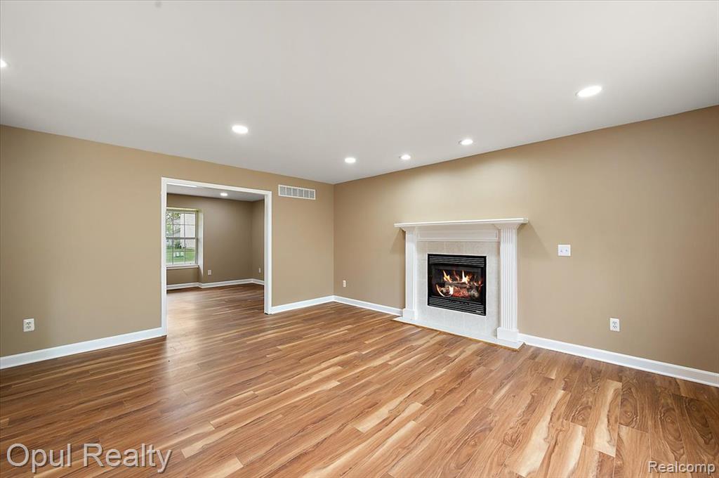 6728 Eckerman Drive, Troy, MI 48085 — Photo 25