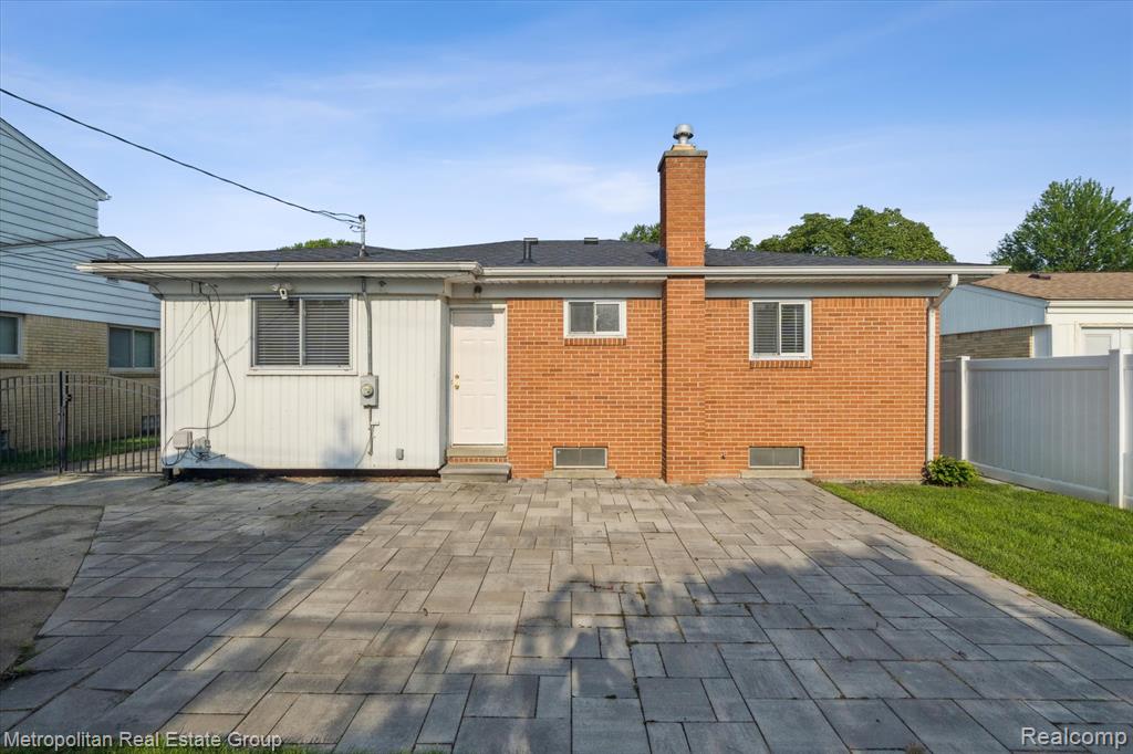 4628 Hillcrest Avenue, Royal Oak, MI 48073 — Photo 24