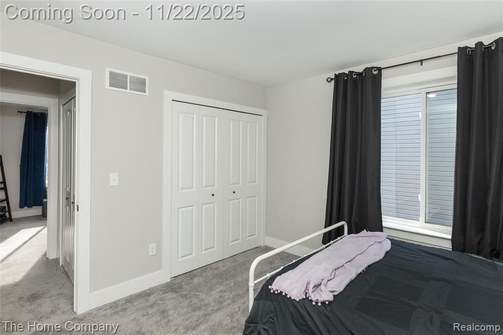 1226 E Bernhard Avenue, Hazel Park, MI 48030 — Photo 31