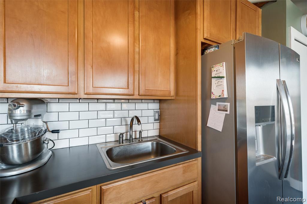 6533 E Jefferson, 312, Detroit, MI 48207 — Photo 12