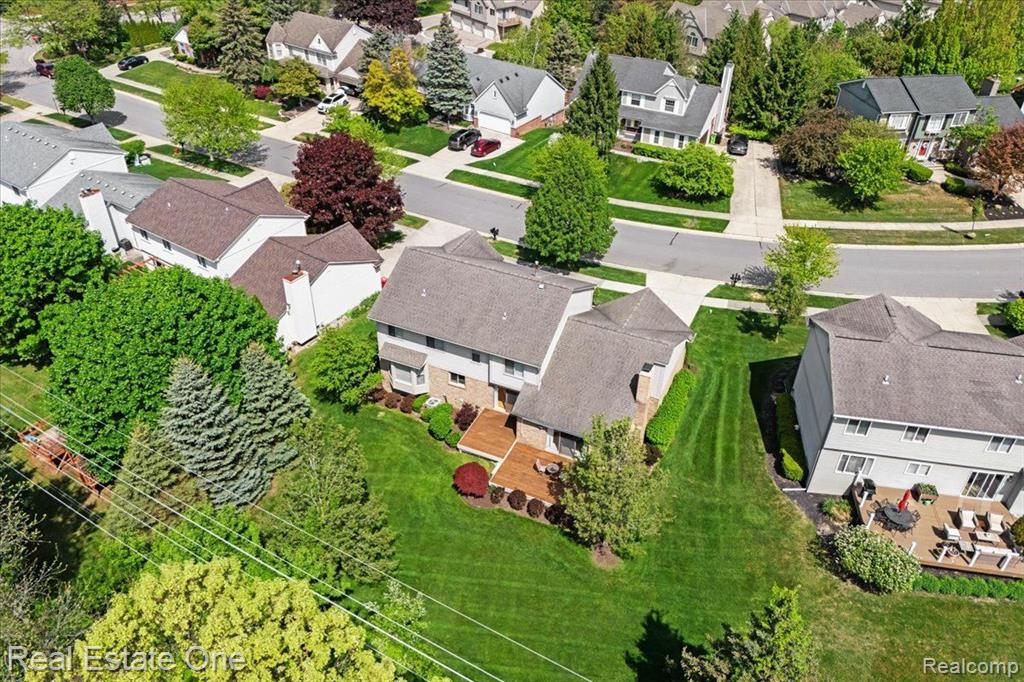 585 Dorchester Way, Milford, MI 48381 — Photo 79
