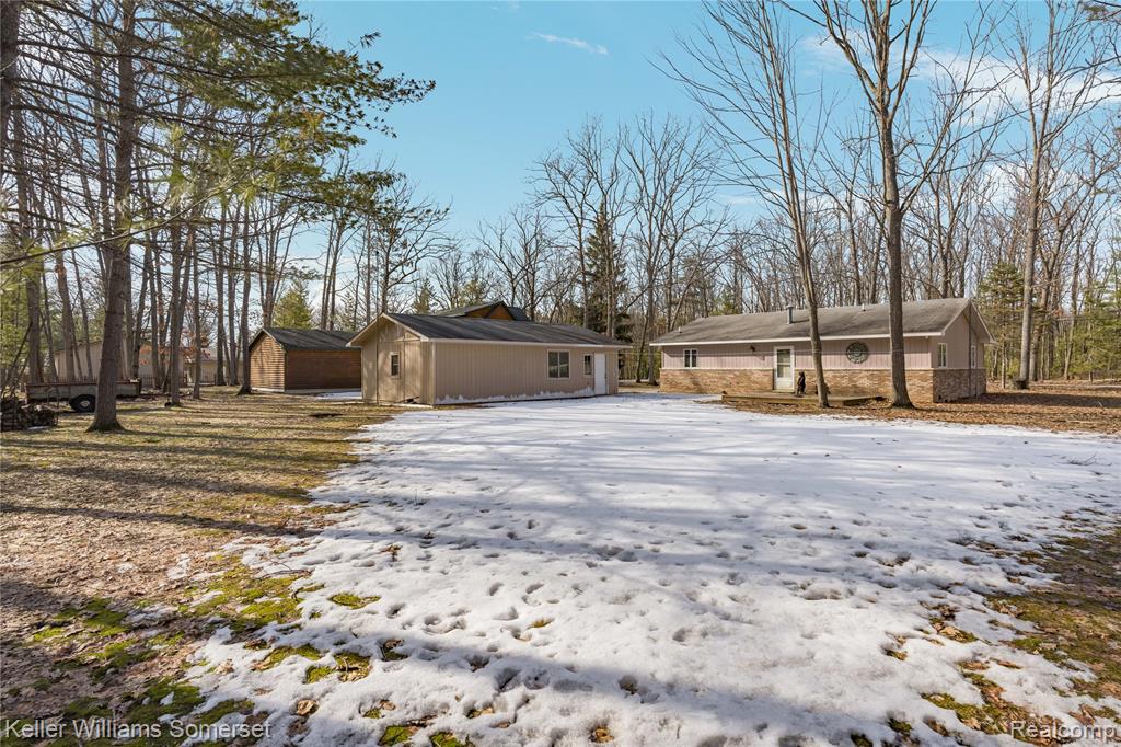208 Hitchcock Avenue, Roscommon, MI 48653 — Photo 37