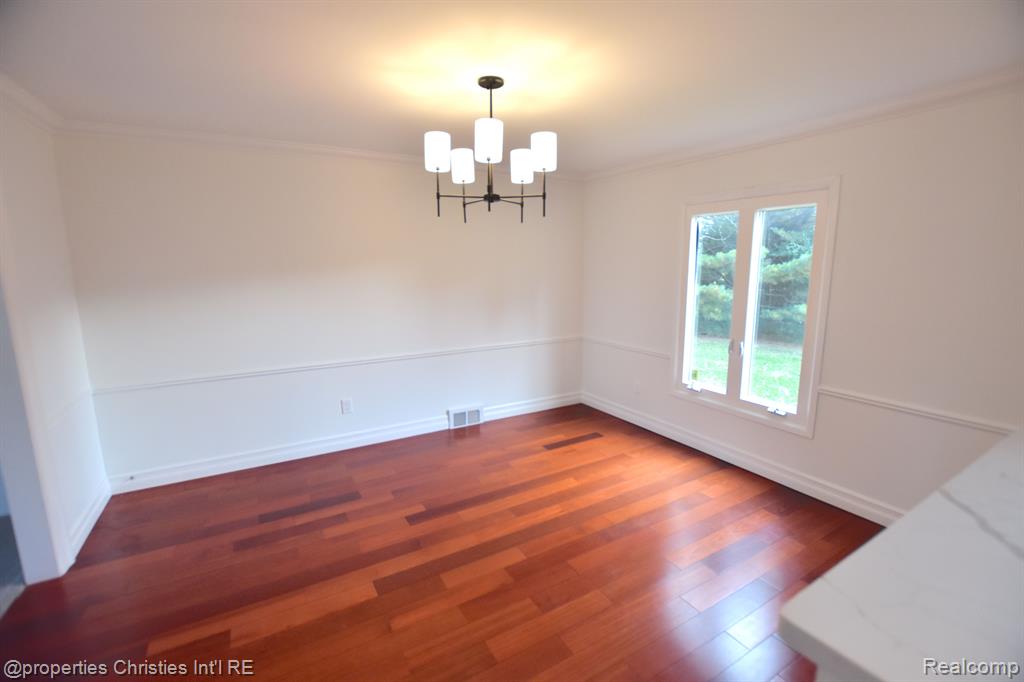 4217 COVERED BRIDGE Road, Bloomfield Hills, MI 48302 — Photo 16