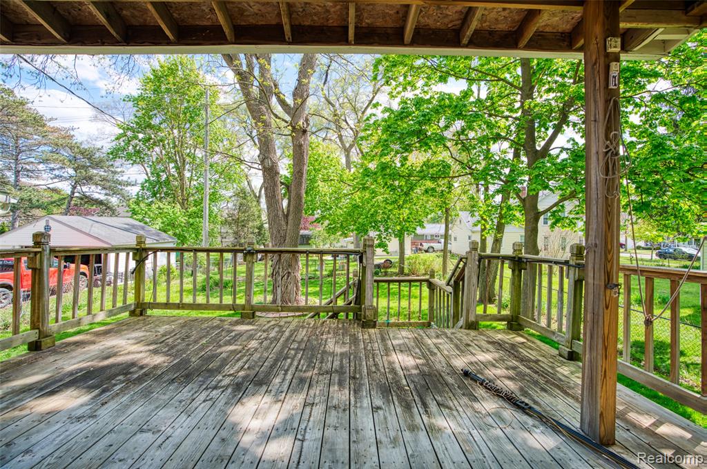 712 E Grand River Avenue, Fowlerville, MI 48836 — Photo 30
