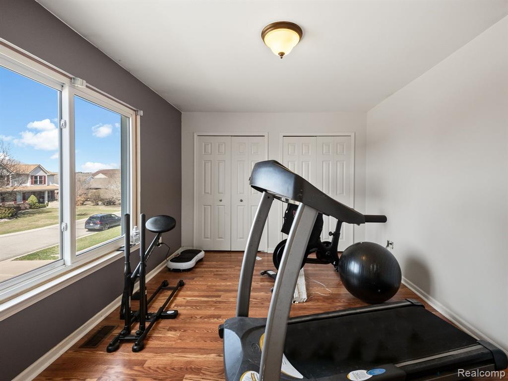 13713 Milton Drive, Belleville, MI 48111 — Photo 37
