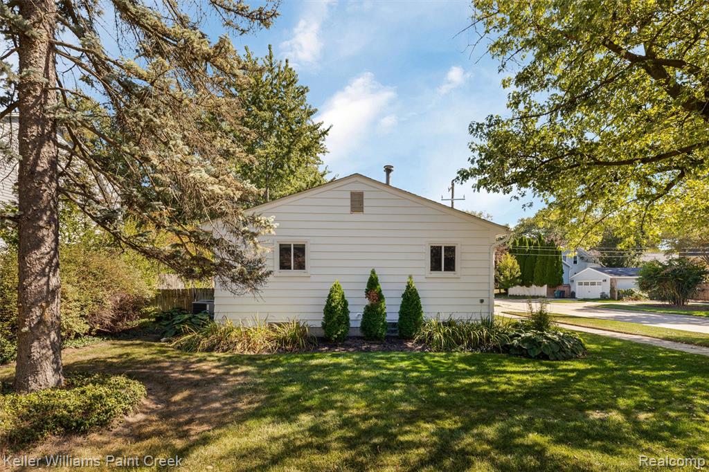 800 Lockwood Road, Royal Oak, MI 48067 — Photo 23