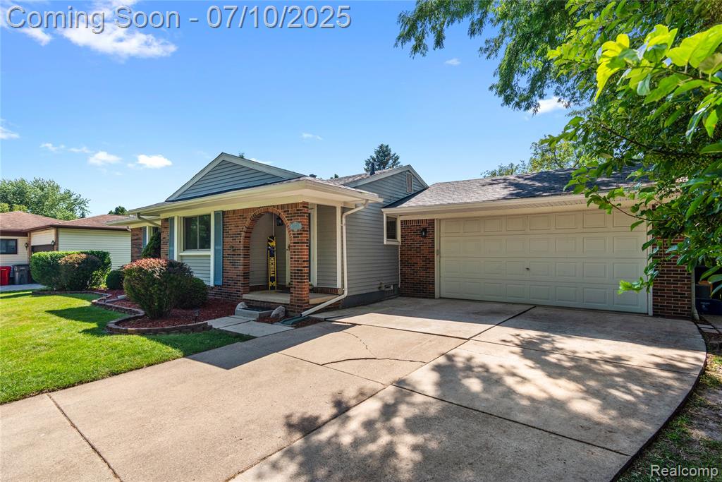 39957 Rita Drive, Clinton Twp, MI 48038 — Photo 2