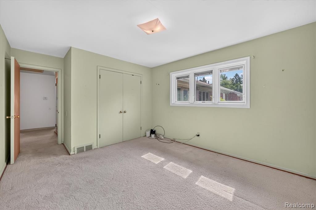 3 Shorecrest Circle, Grosse Pointe, MI 48236 — Photo 37