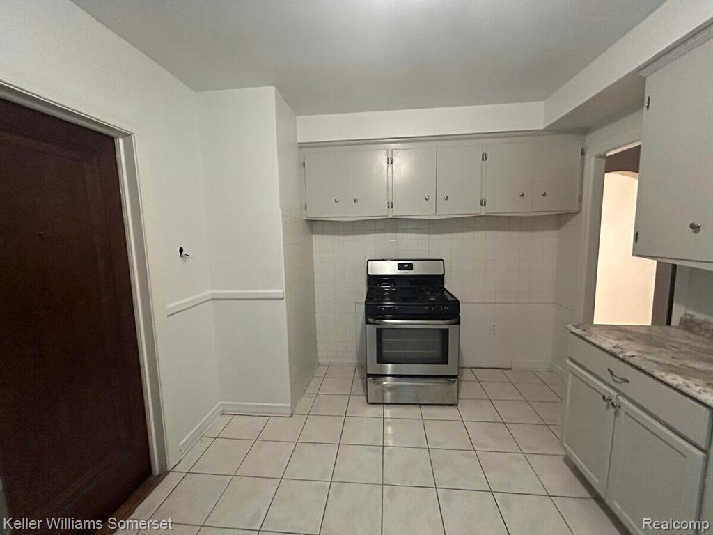 5115 Yorkshire Road, Detroit, MI 48224 — Photo 7