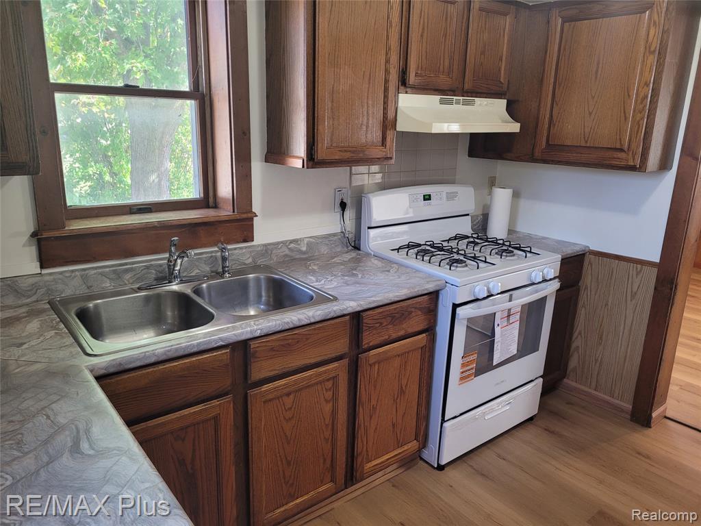 2516 W Genesee Street, Lapeer, MI 48446 — Photo 7
