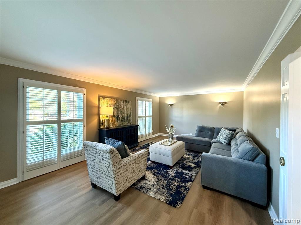 38552 Macintosh Court, Clinton Twp, MI 48036 — Photo 13