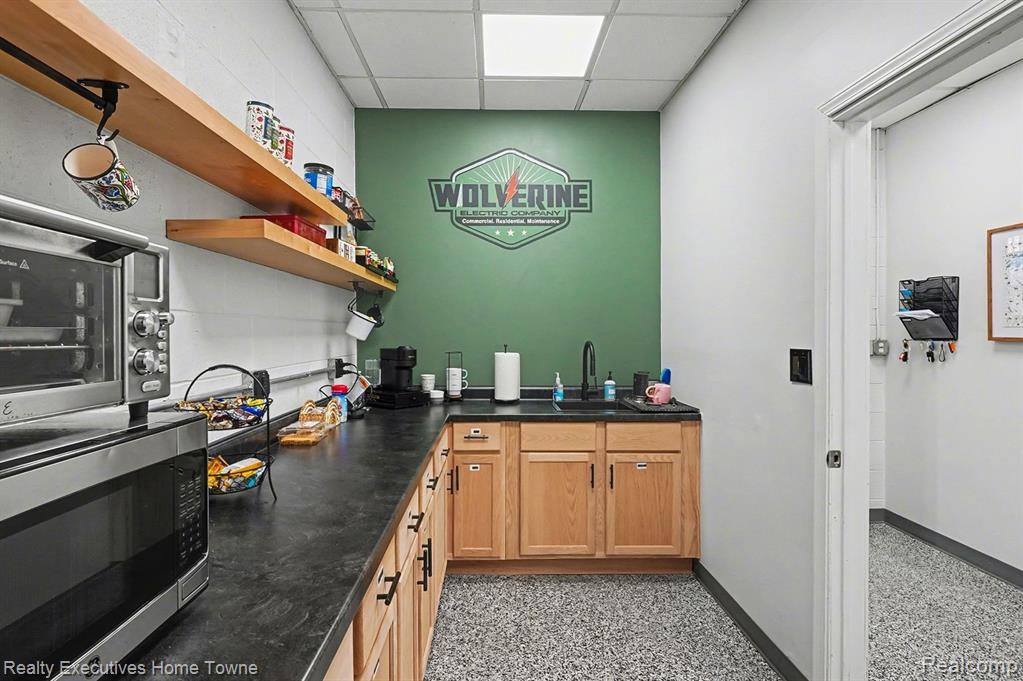 5650 Jamestown Road, Shelby Twp, MI 48317 — Photo 13