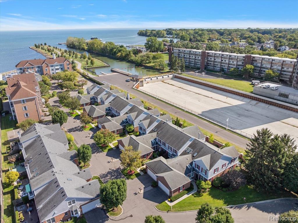 9000 Harbor Place Drive, Saint Clair Shores, MI 48080 — Photo 53