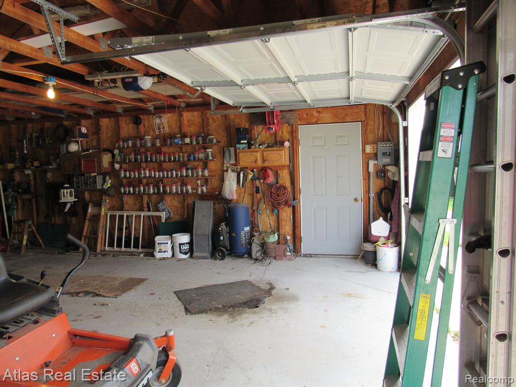 78 W BARNES Road, Fostoria, MI 48435 — Photo 38