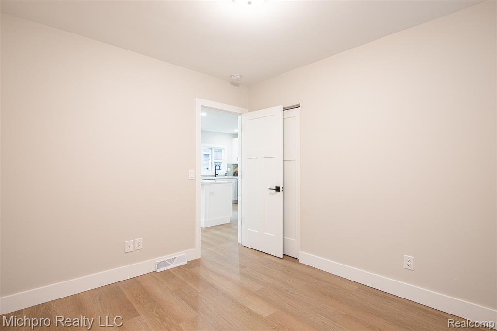 4577 Jerome Road, Clarkston, MI — Photo 22