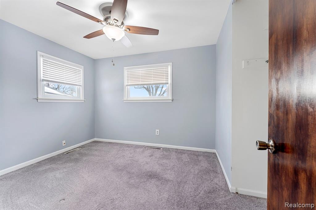 12822 Johanna Court, Riverview, MI 48193 — Photo 15