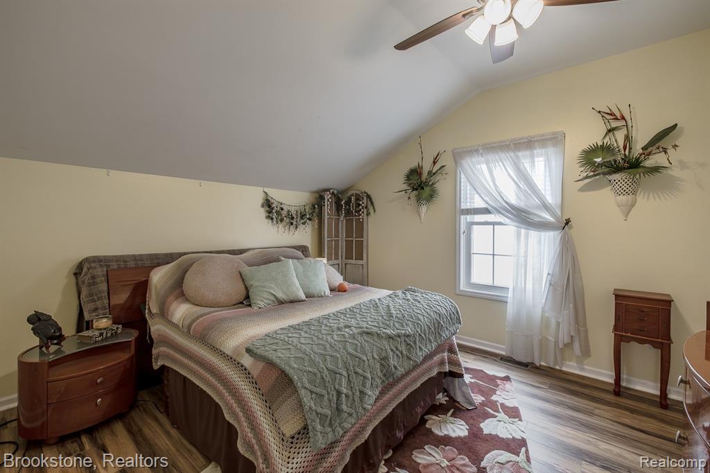 4808 New Haven Drive, Howell, MI 48843 — Photo 32