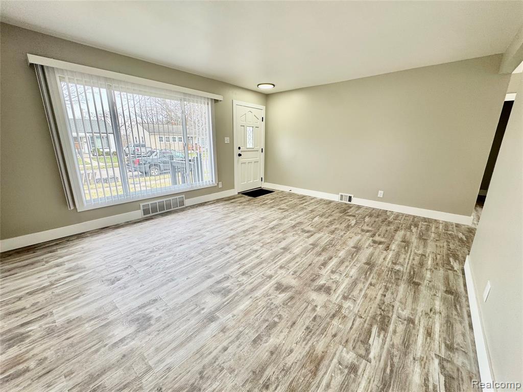 4711 Rosewold Avenue, Royal Oak, MI 48073 — Photo 11