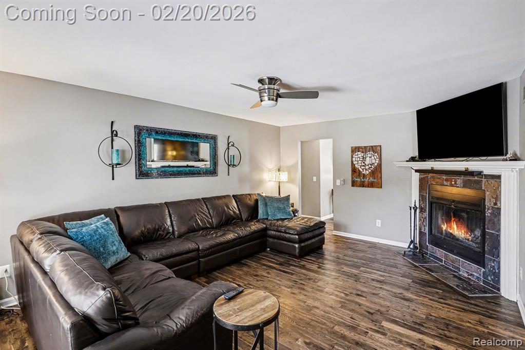 9566 Daleview Drive, South Lyon, MI 48178 — Photo 4