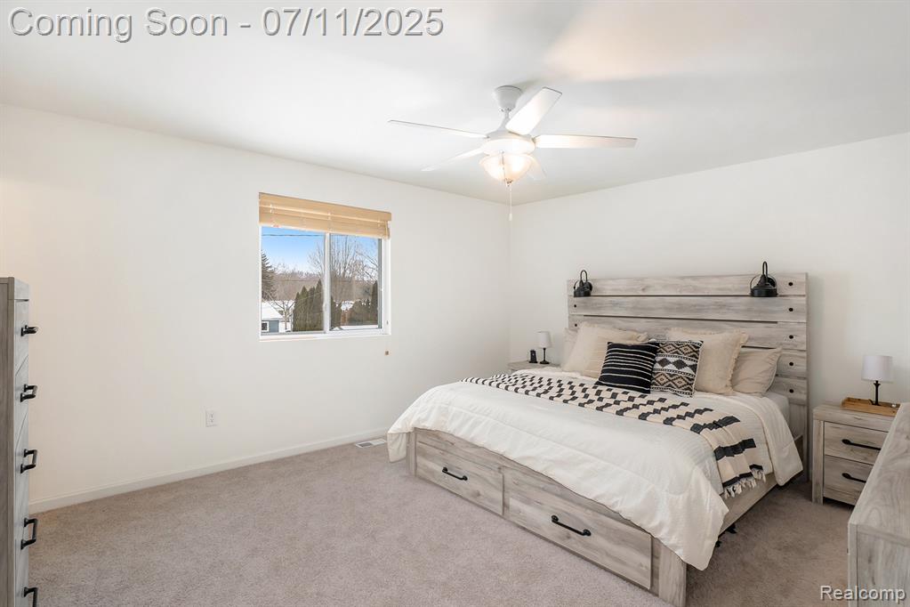 915 Village Drive, Davison, MI 48423 — Photo 11