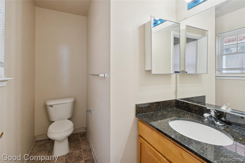 5121 Yemans Street, Hamtramck, MI 48212 — Photo 16