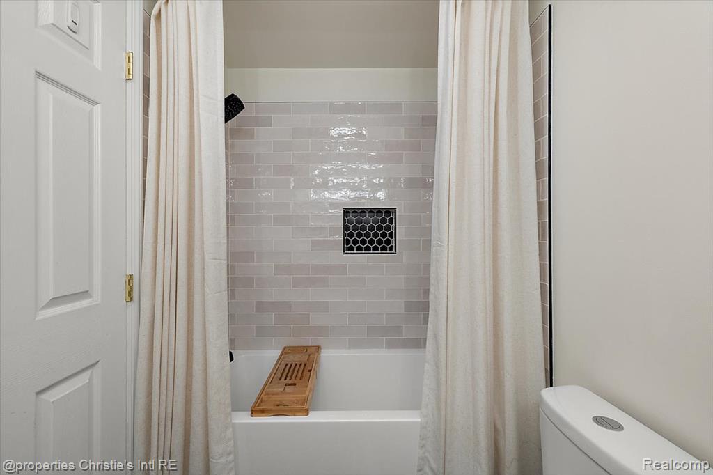 15900 Cumberland Street, Riverview, MI 48193 — Photo 28