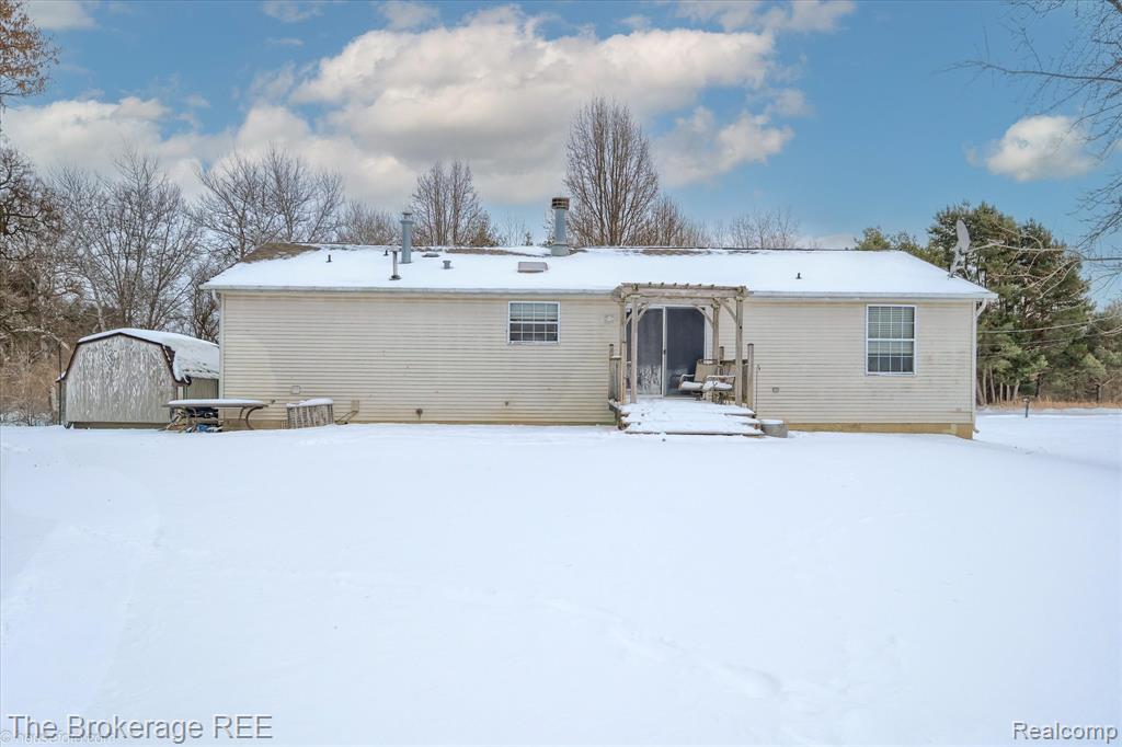 8247 N Center Road, Mount Morris, MI 48458 — Photo 3