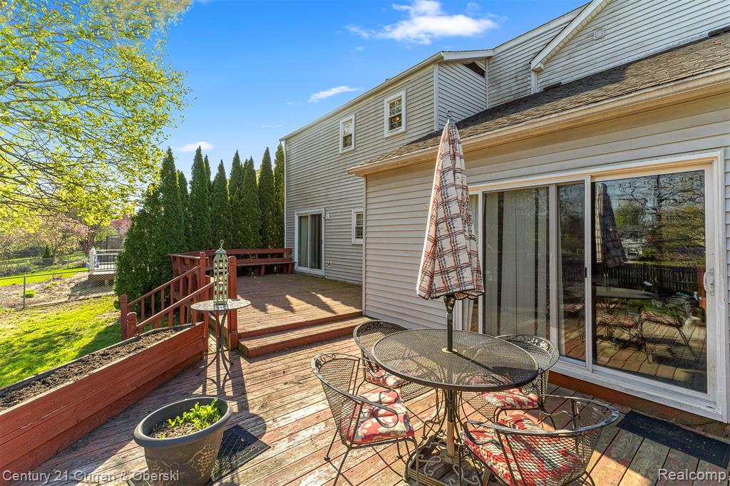 8095 S Huron River Drive, Ypsilanti, MI 48197 — Photo 32