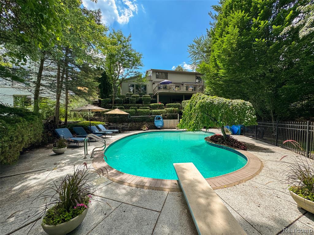 4695 Maura Lane, West Bloomfield, MI 48323 — Photo 53