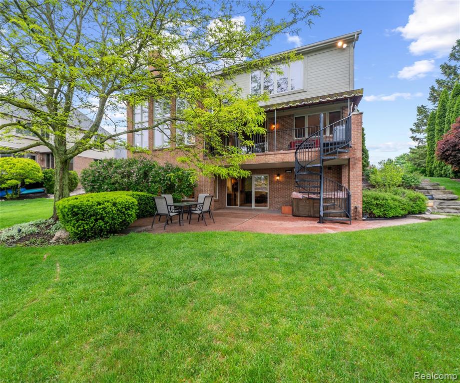 17747 PARKSHORE Drive, Northville, MI 48168 — Photo 91