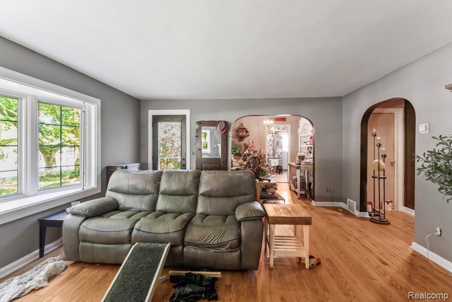 580 N Almont Avenue, Imlay City, MI 48444 — Photo 4