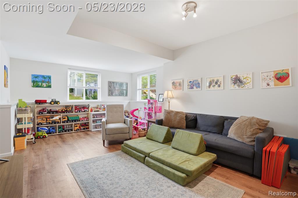 172 Champlain Boulevard, Howell, MI 48843 — Photo 29