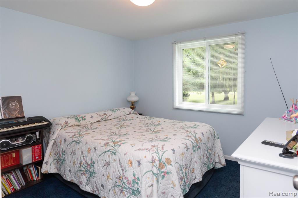 9026 Woodside Road, Northville, MI 48167 — Photo 30