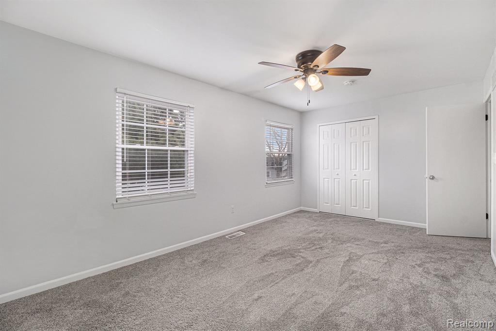 279 LAKE VILLAGE Drive, Walled Lake, MI 48390 — Photo 12
