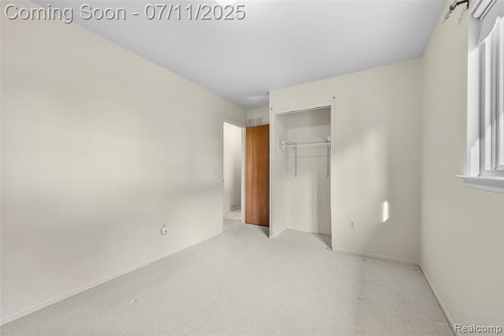 43702 Stuart Drive, Canton, MI 48187 — Photo 18