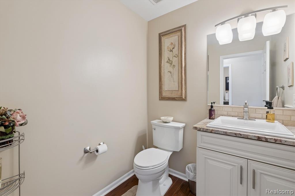 1244 Crystal Pointe Circle, Fenton, MI 48430 — Photo 23