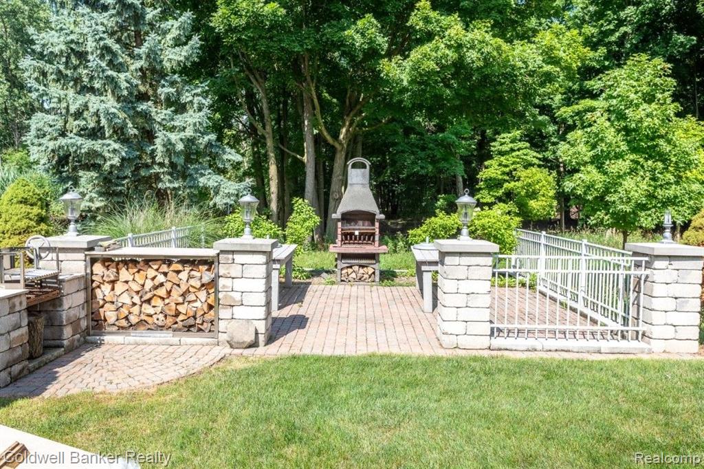 8027 EMERALD Lane W, Westland, MI — Photo 3