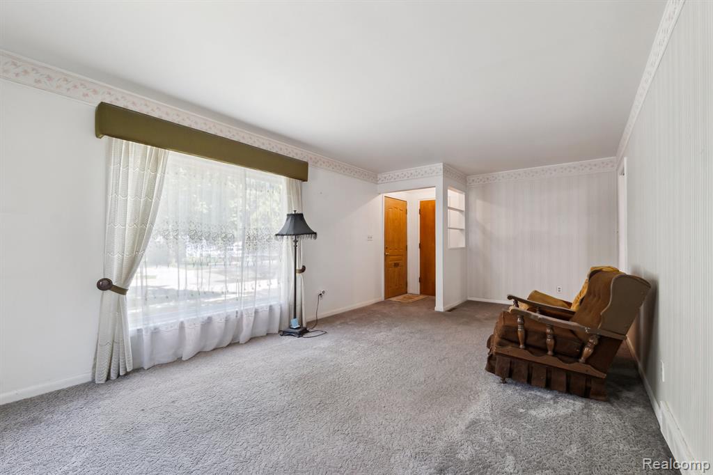 543 Broadacre Avenue, Clawson, MI — Photo 10