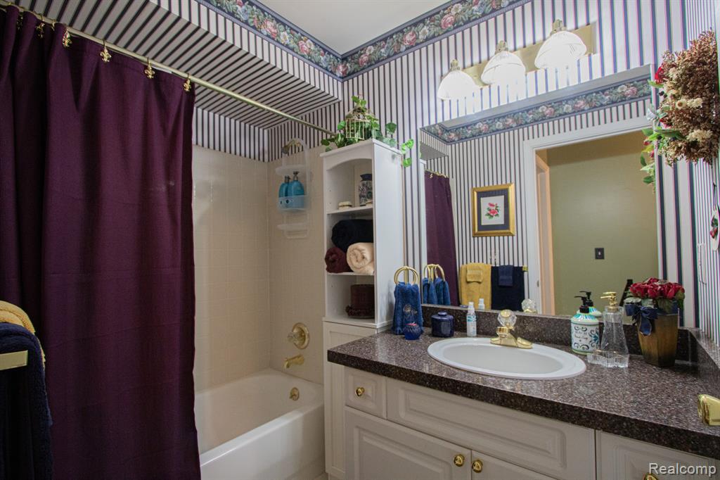 44938 Marigold Drive, Sterling Heights, MI 48314 — Photo 20