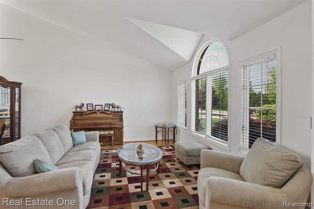 56916 Saint Andrews Drive, Macomb, MI 48042 — Photo 5