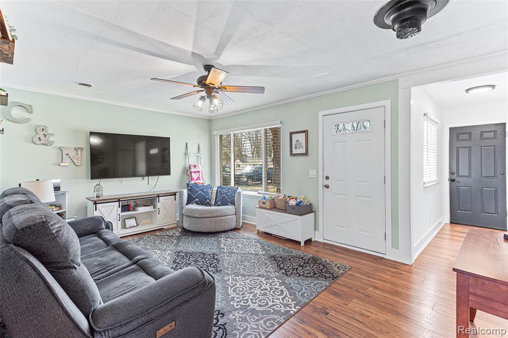 37137 Jefferson Avenue, MI — Photo 6
