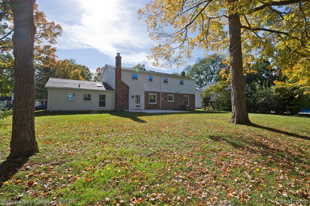 5582 NORTHCOTE, West Bloomfield, MI — Photo 72