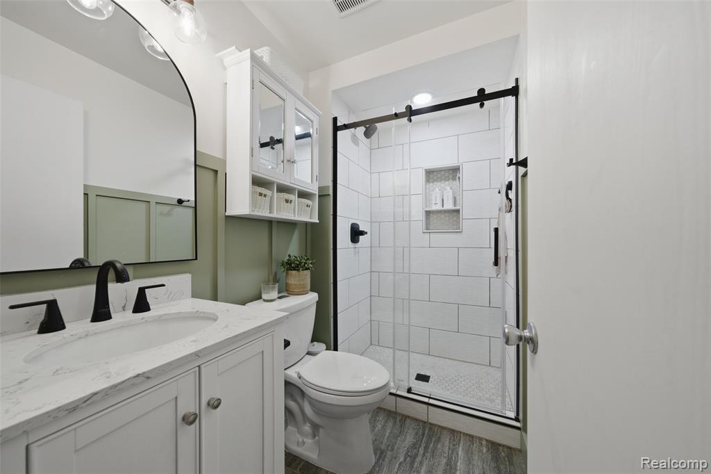 4231 Chris Drive, Sterling Heights, MI 48310 — Photo 26