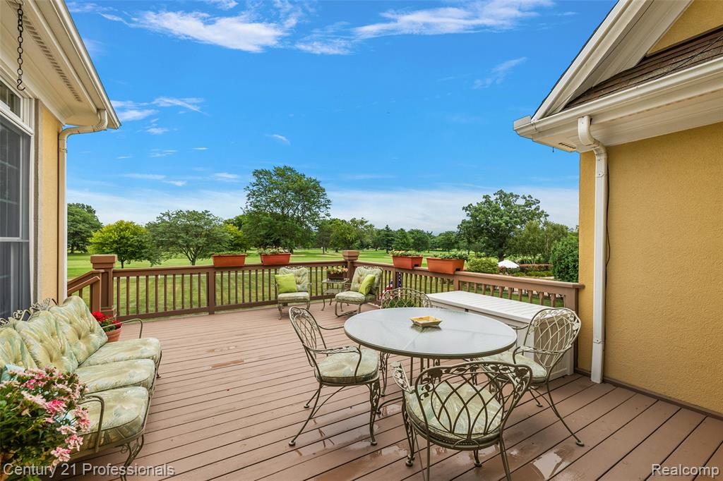 9310 Fairway Trail, Grand Blanc, MI 48439 — Photo 31