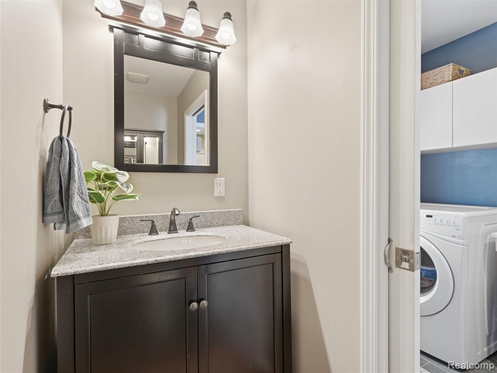 626 Kayser Avenue, Royal Oak, MI 48067 — Photo 15