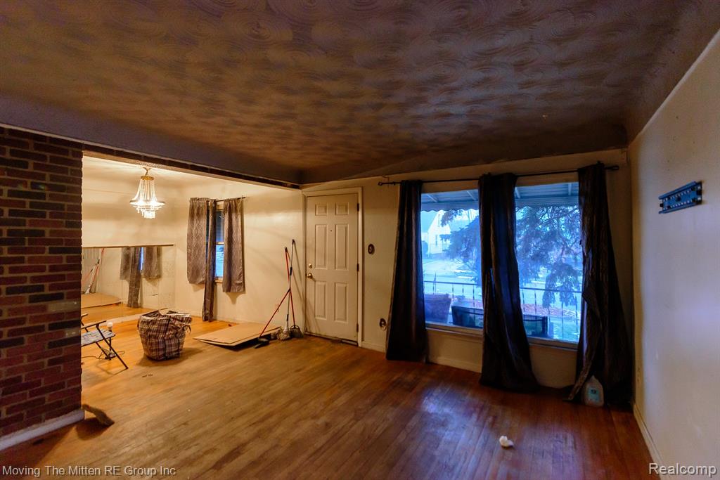2955 S Dartmouth Street, Detroit, MI 48217 — Photo 4