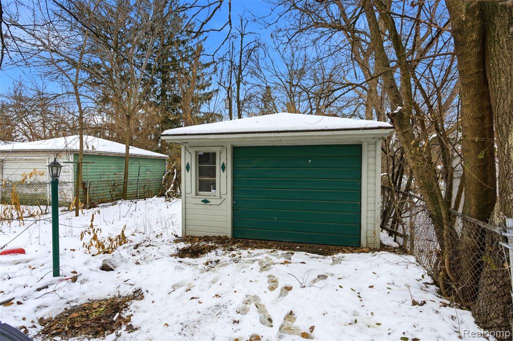 16221 Wormer Street, Detroit, MI 48219 — Photo 20