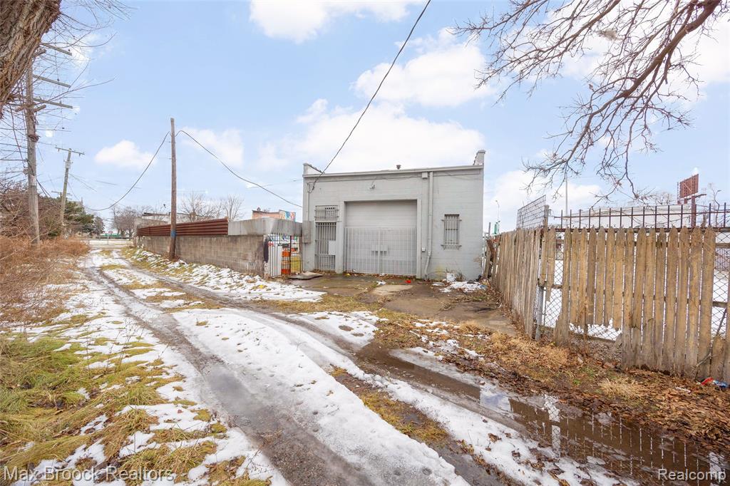 13940 Gratiot Avenue, Detroit, MI 48205 — Photo 17